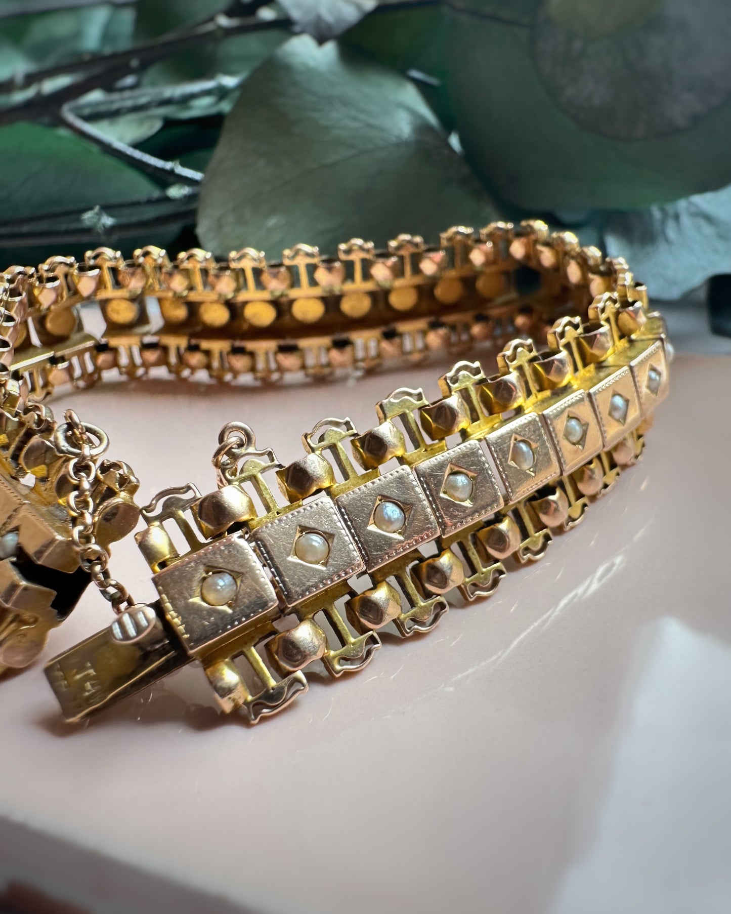 Antique Pearl Tank-Tread Bracelet (7")