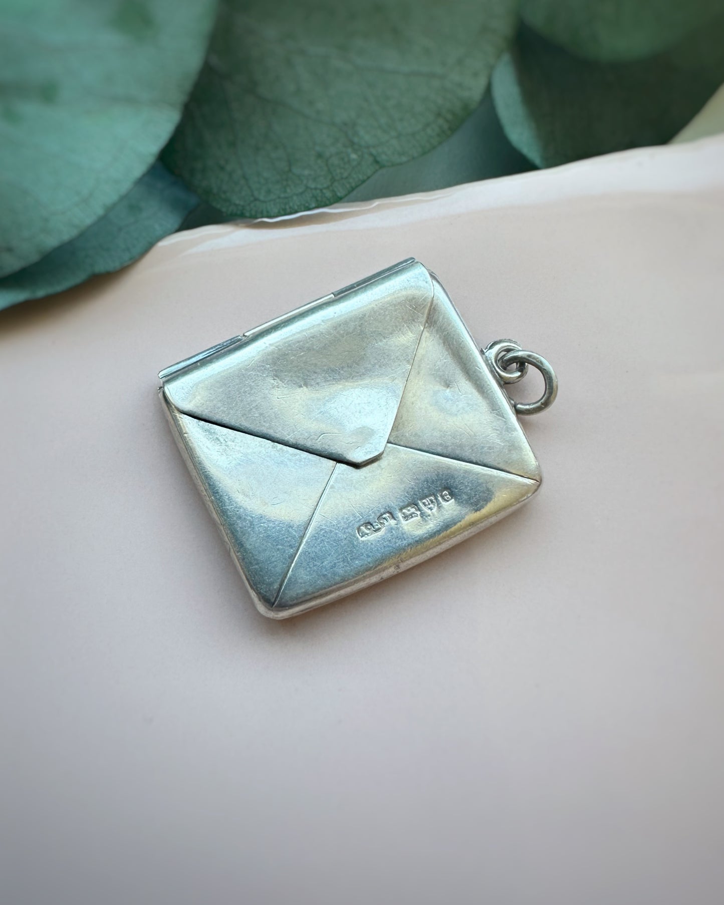 Antique Chester 1903 Envelope Charm (27mm)