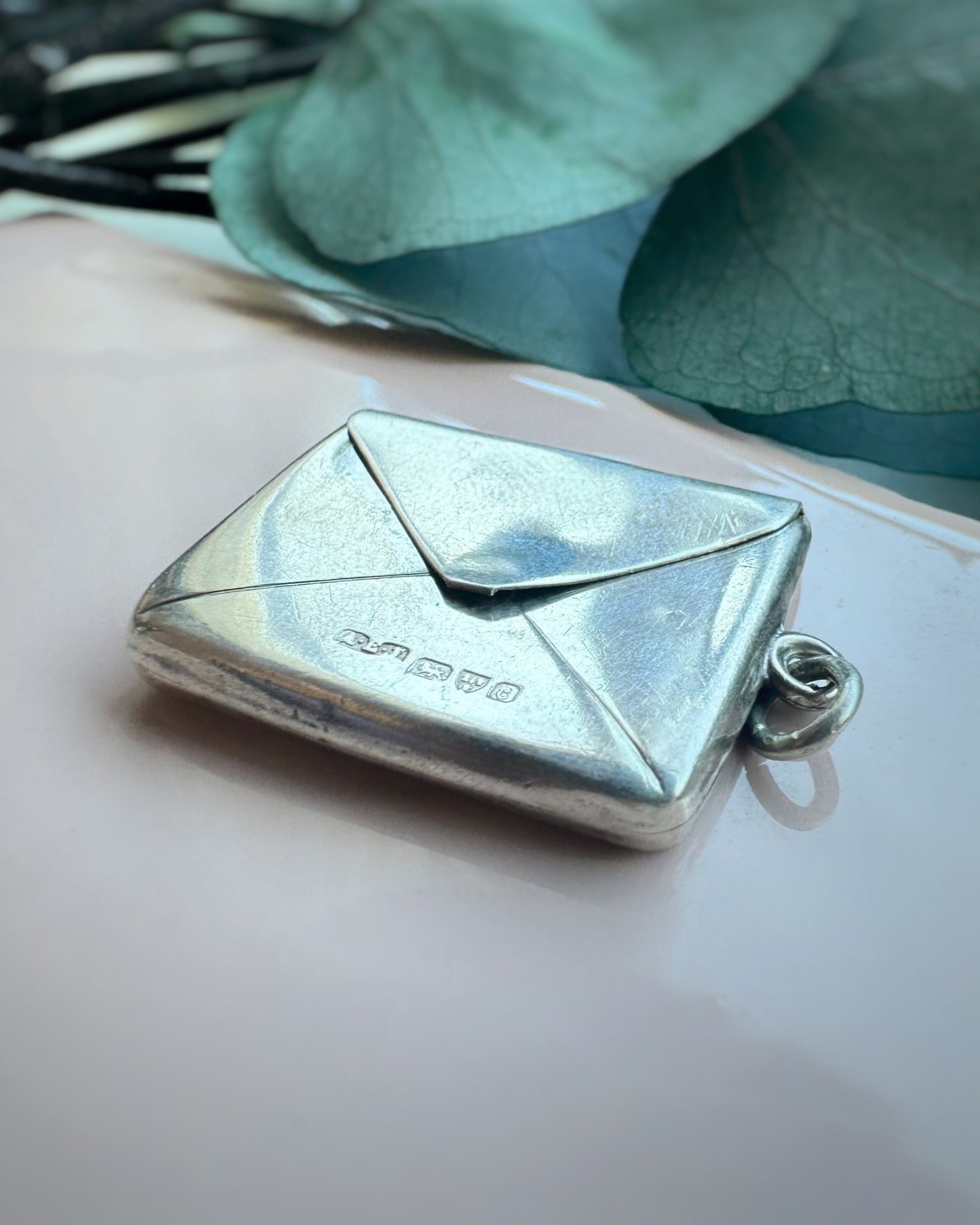 Antique Chester 1903 Envelope Charm (27mm)