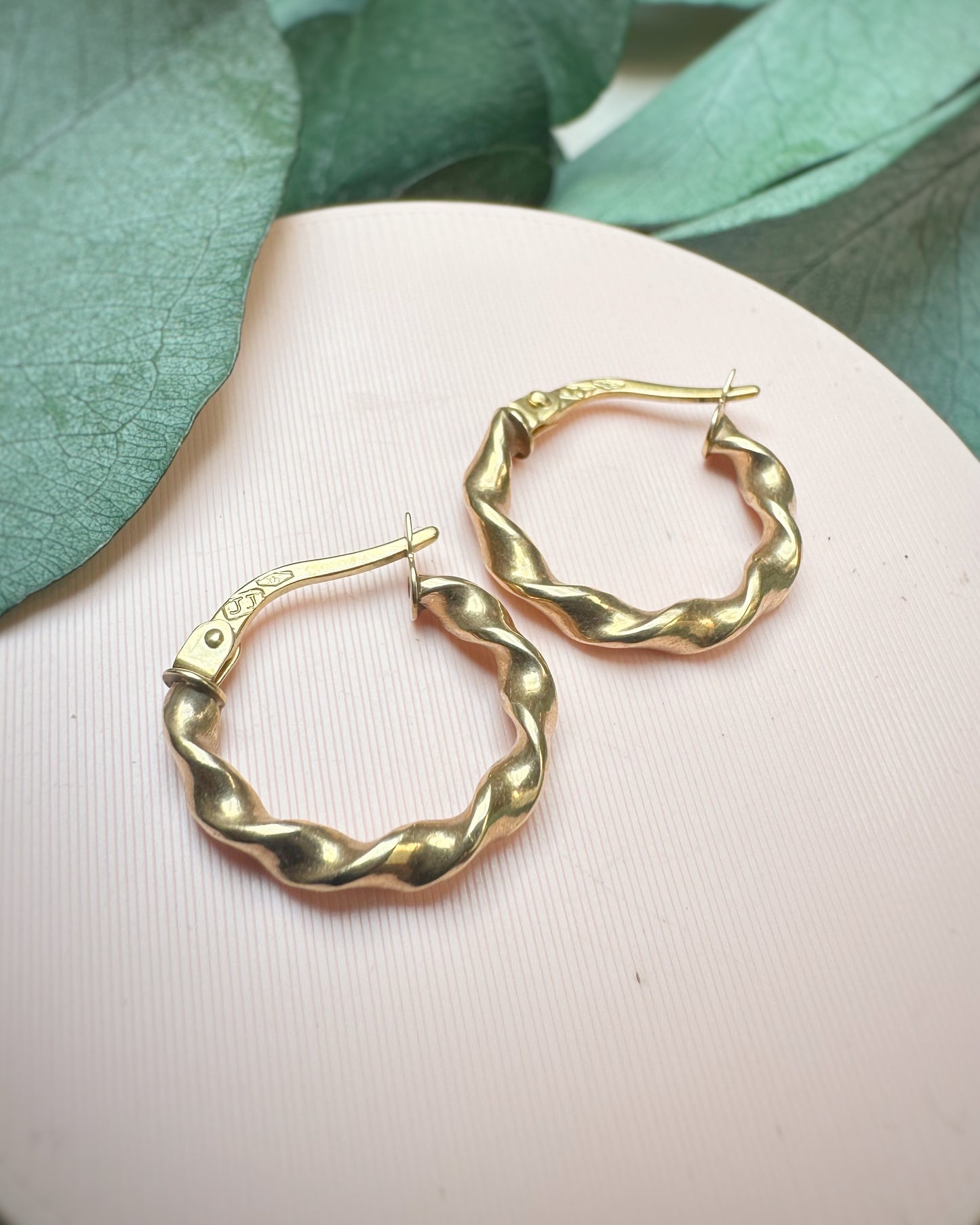 Vintage Mini Twist Hoops (15.5mm)