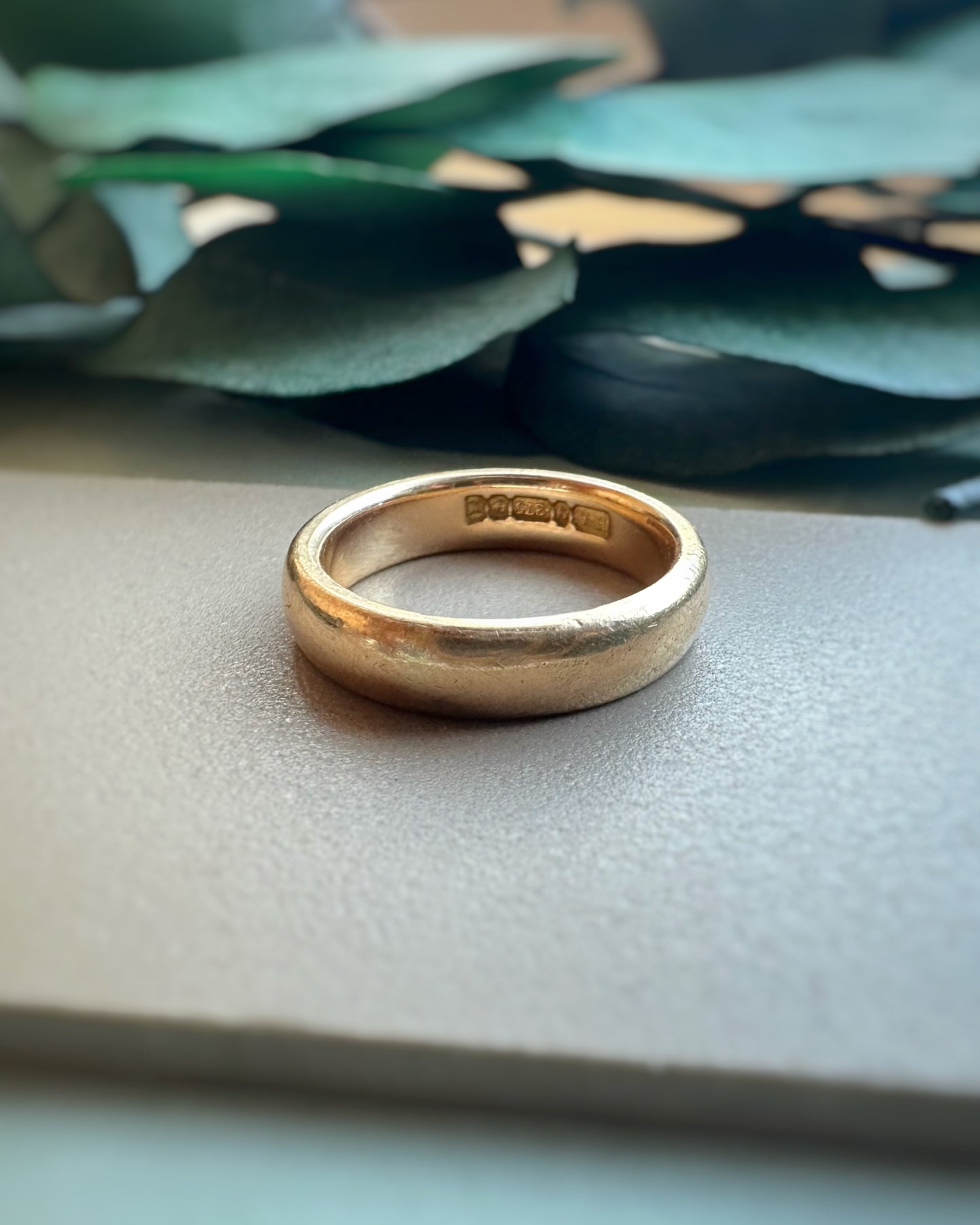 Vintage Chunky Wedding Band (M / 6.25)