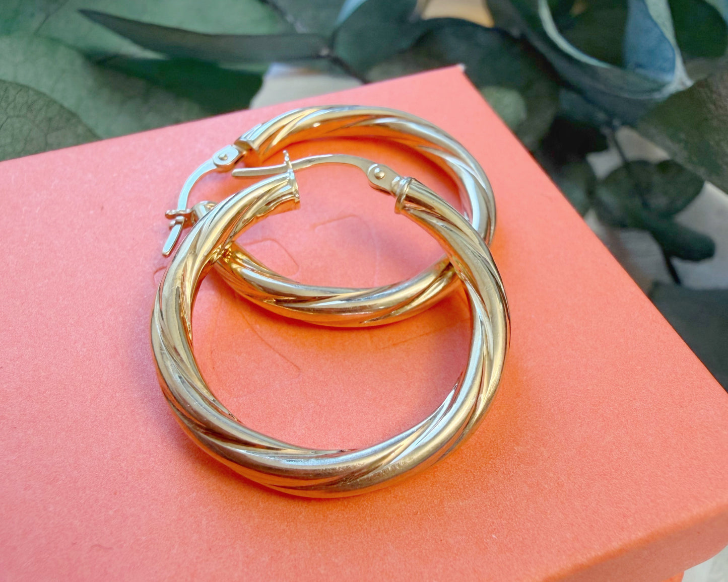 Vintage UnoAerre Twist Hoops