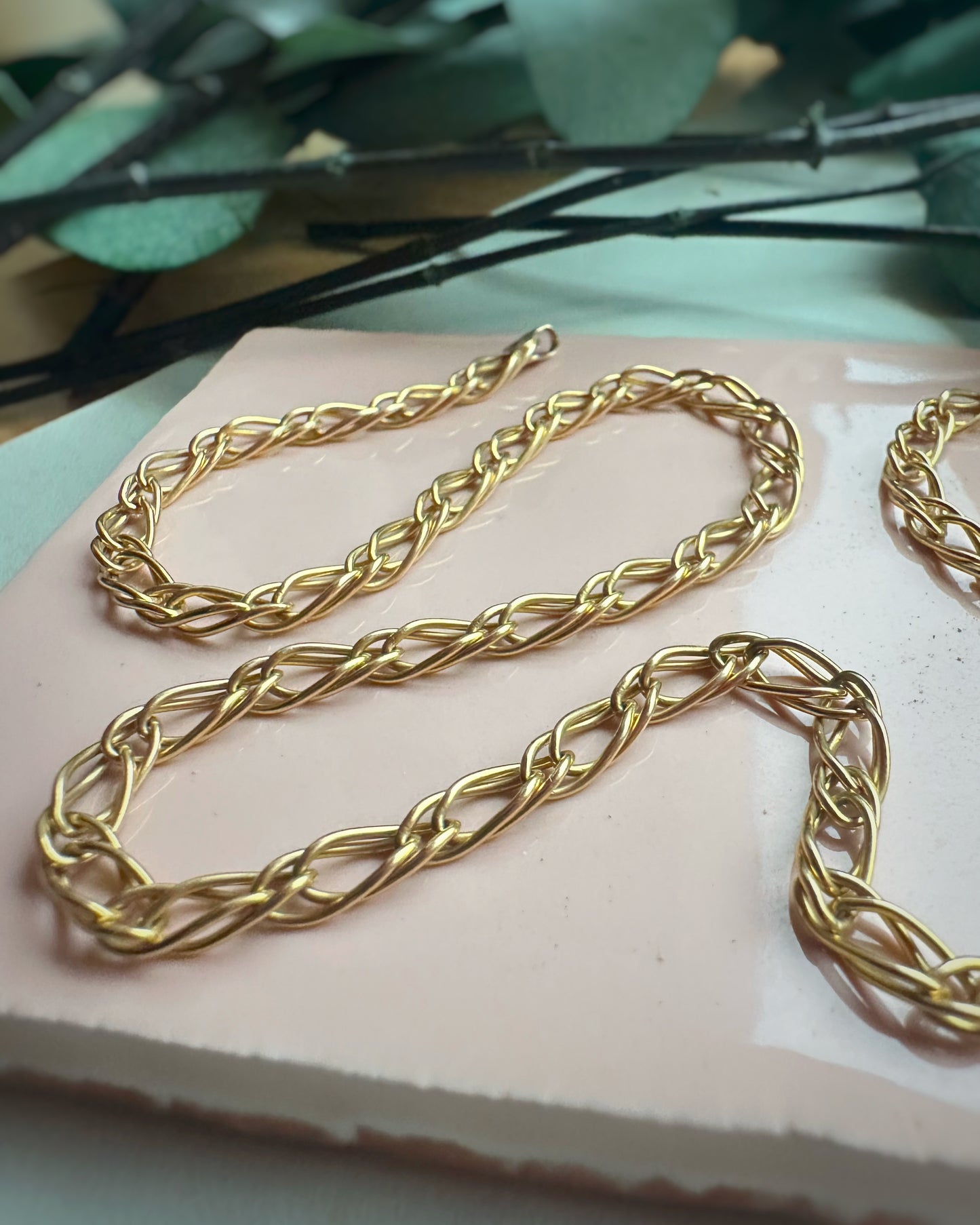 Vintage Braided Effect Double Elongated Curb (15.5")