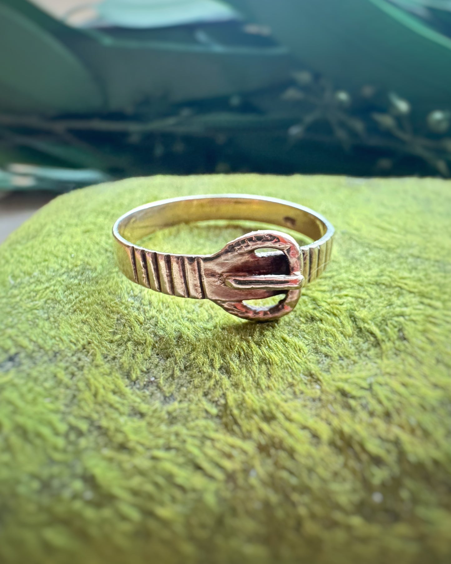 Vintage 1982 Textured Buckle Ring