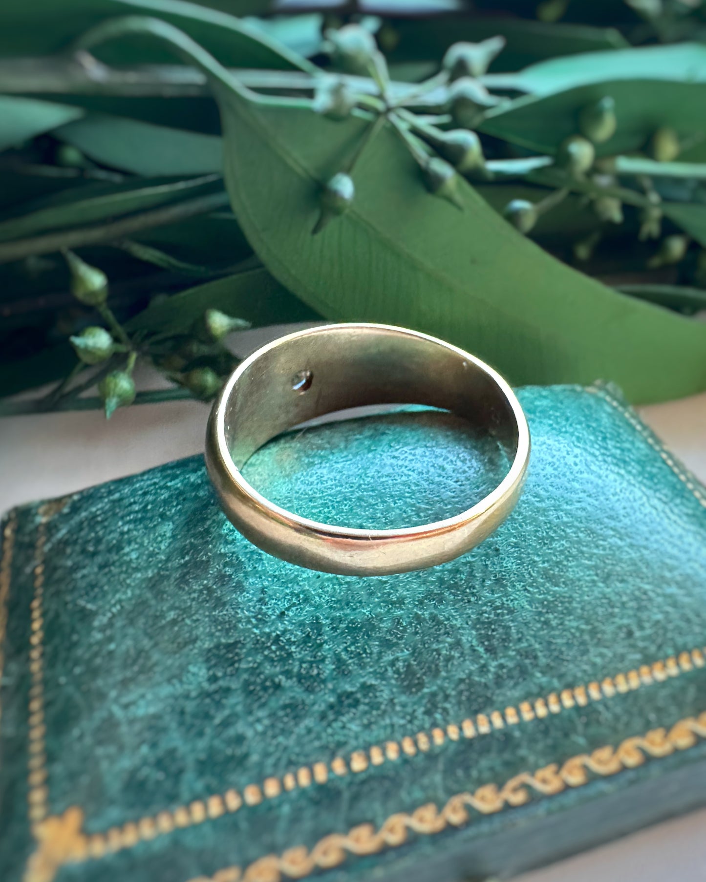 Vintage Diamond Starburst Ring