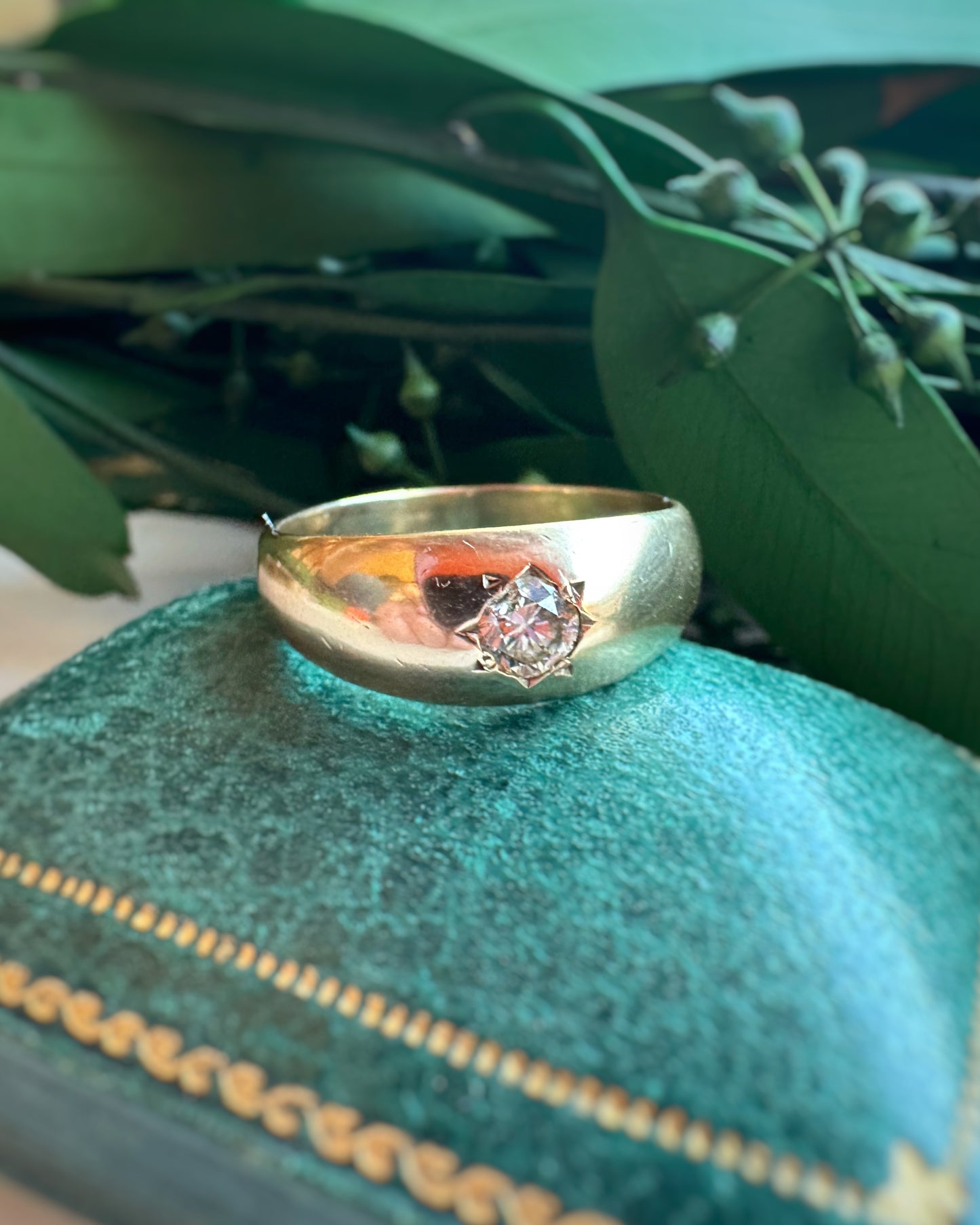 Vintage Diamond Starburst Ring