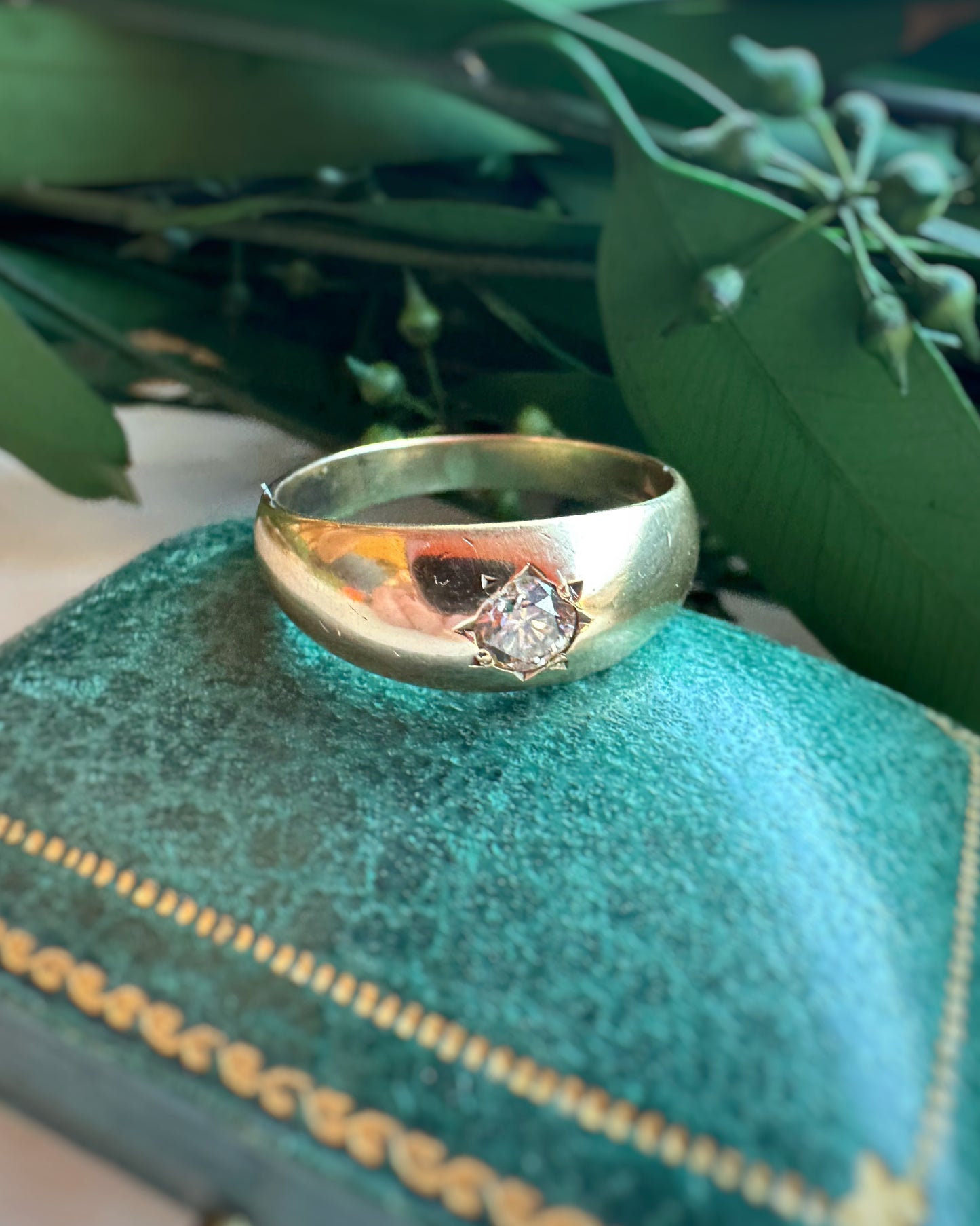 Vintage Diamond Starburst Ring