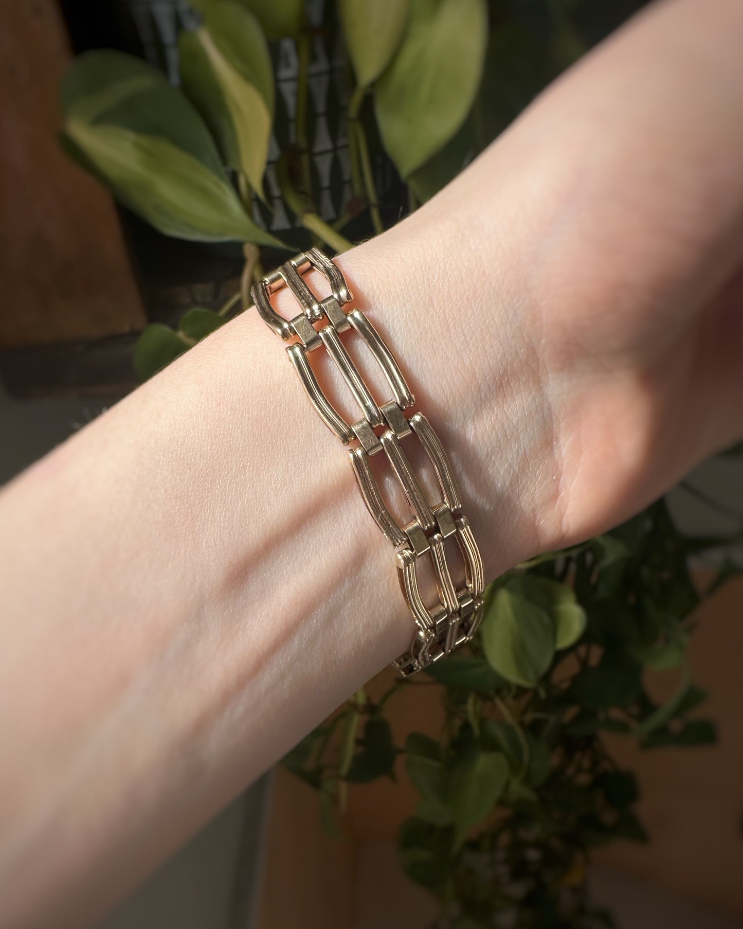 Vintage Chunky Gate Bracelet (7")