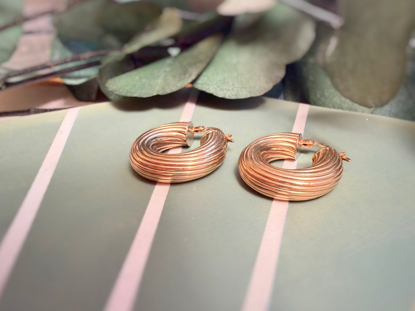 Vintage UnoAErre Chubby Ribbed Hoops