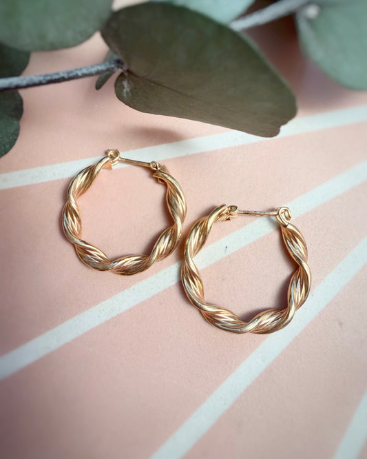 Vintage Unoaerre Twist Hoops