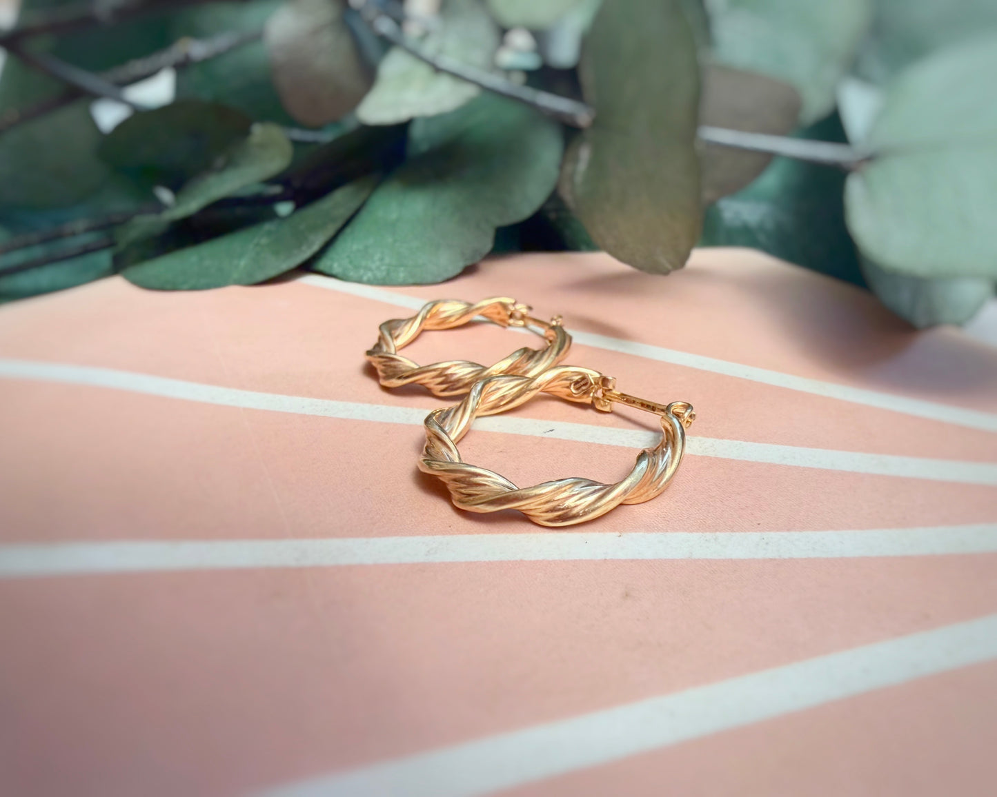 Vintage Unoaerre Twist Hoops