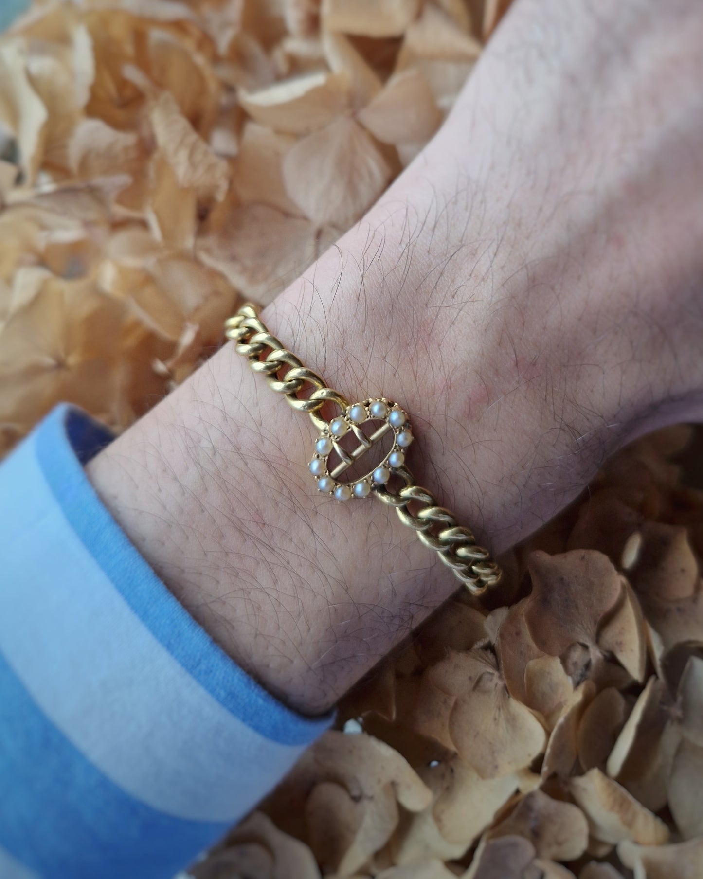 Antique 15ct Curb with Pearl Buckle and Integrated Clasp (7.5")