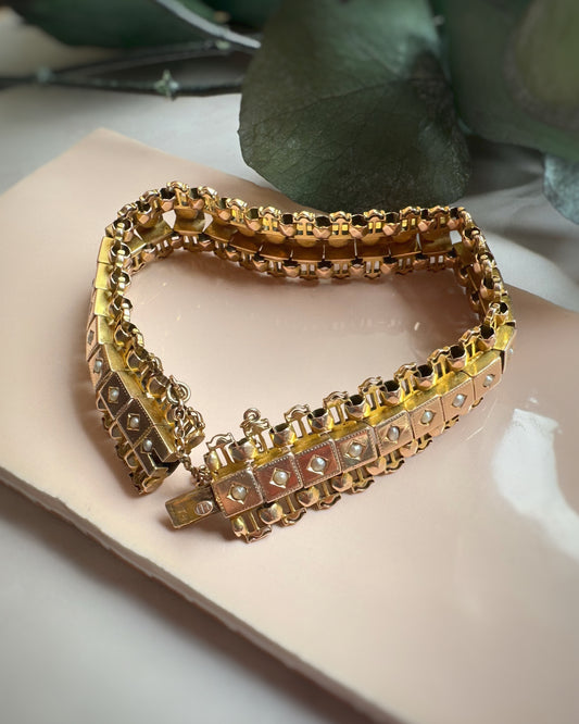 Antique Pearl Tank-Tread Bracelet (7")