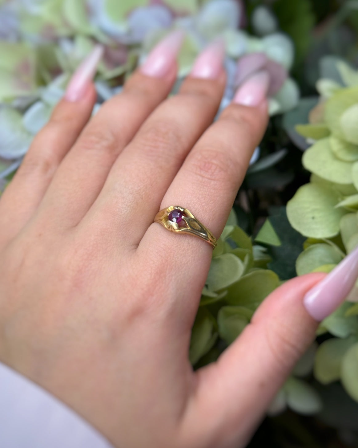 1948 Garnet Scroll Ring