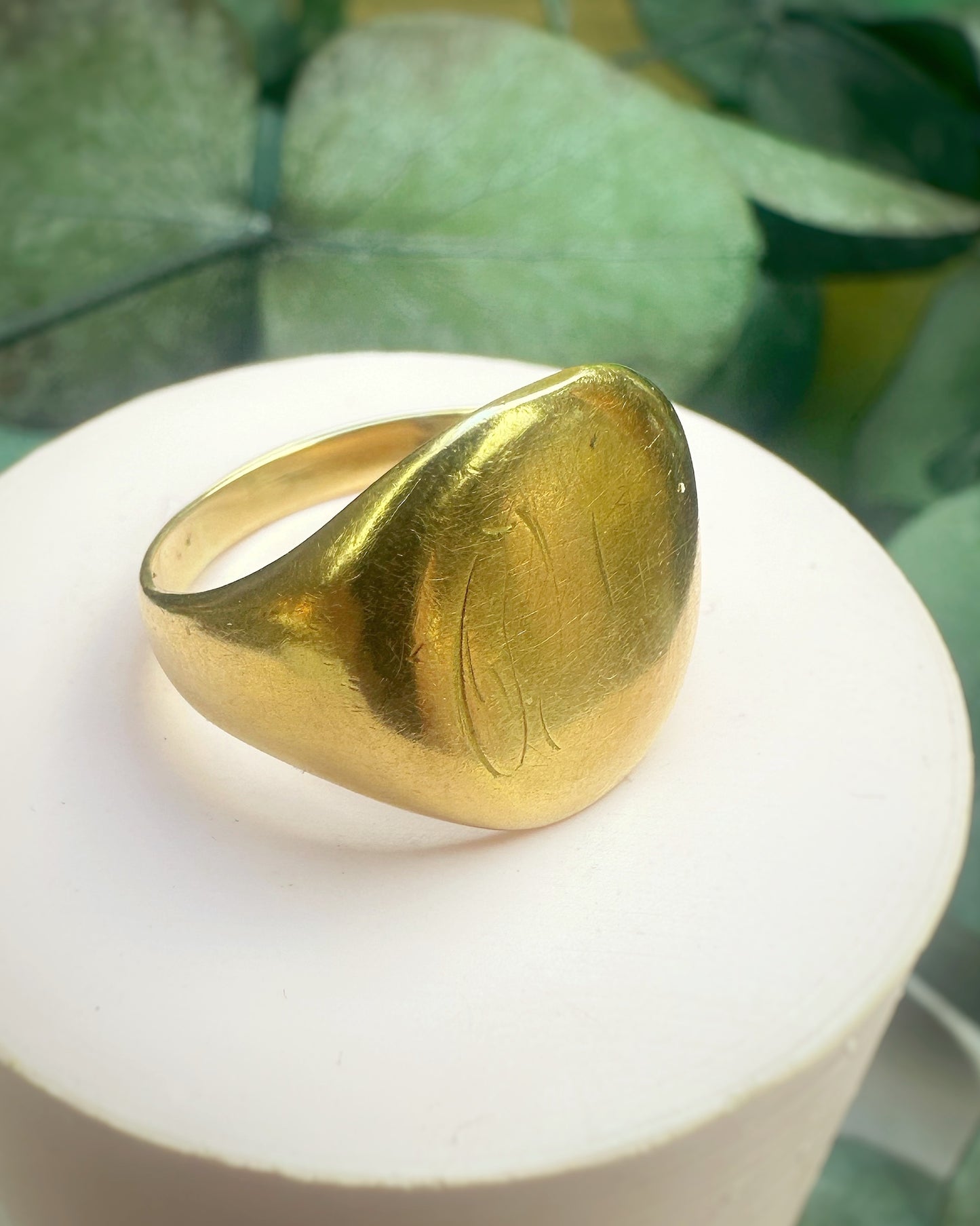 Antique Chunky 18ct Signet Ring (M.5 / 6.5)