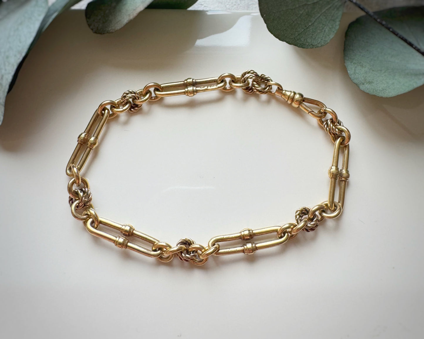 Vintage Solid Fancy Trombone Bracelet with Dog Clip (8")