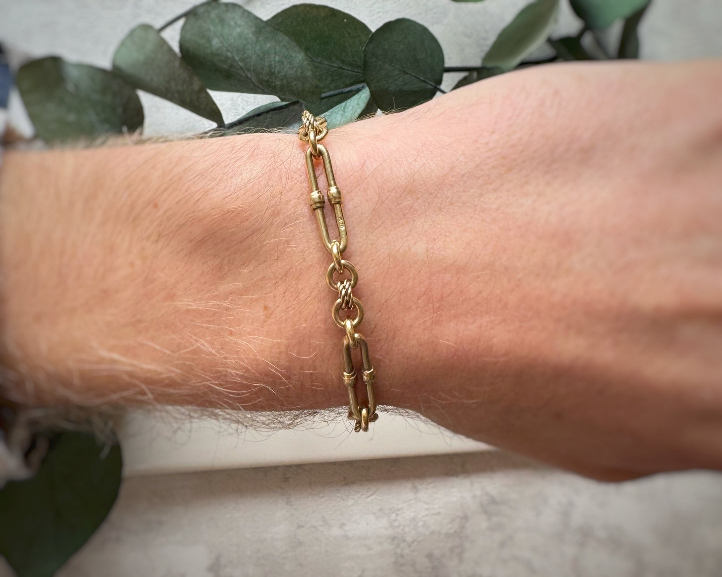 Vintage Solid Fancy Trombone Bracelet with Dog Clip (8")