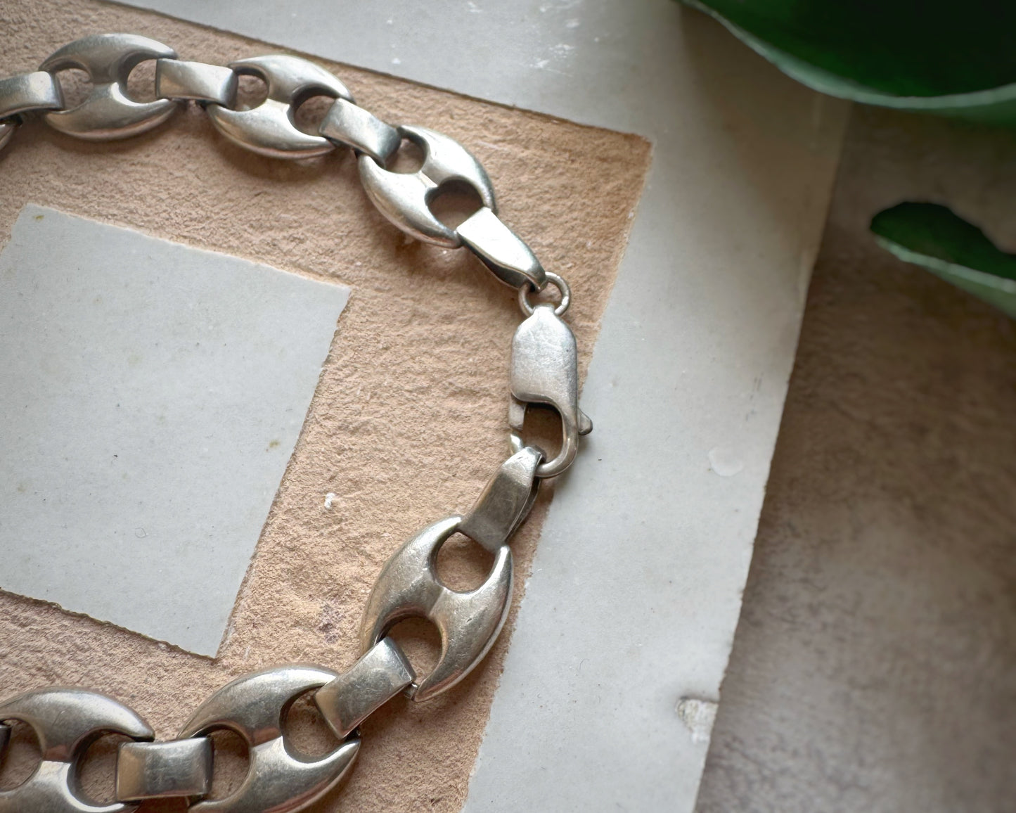Vintage Solid Puffy Mariner Bracelet (7.5")
