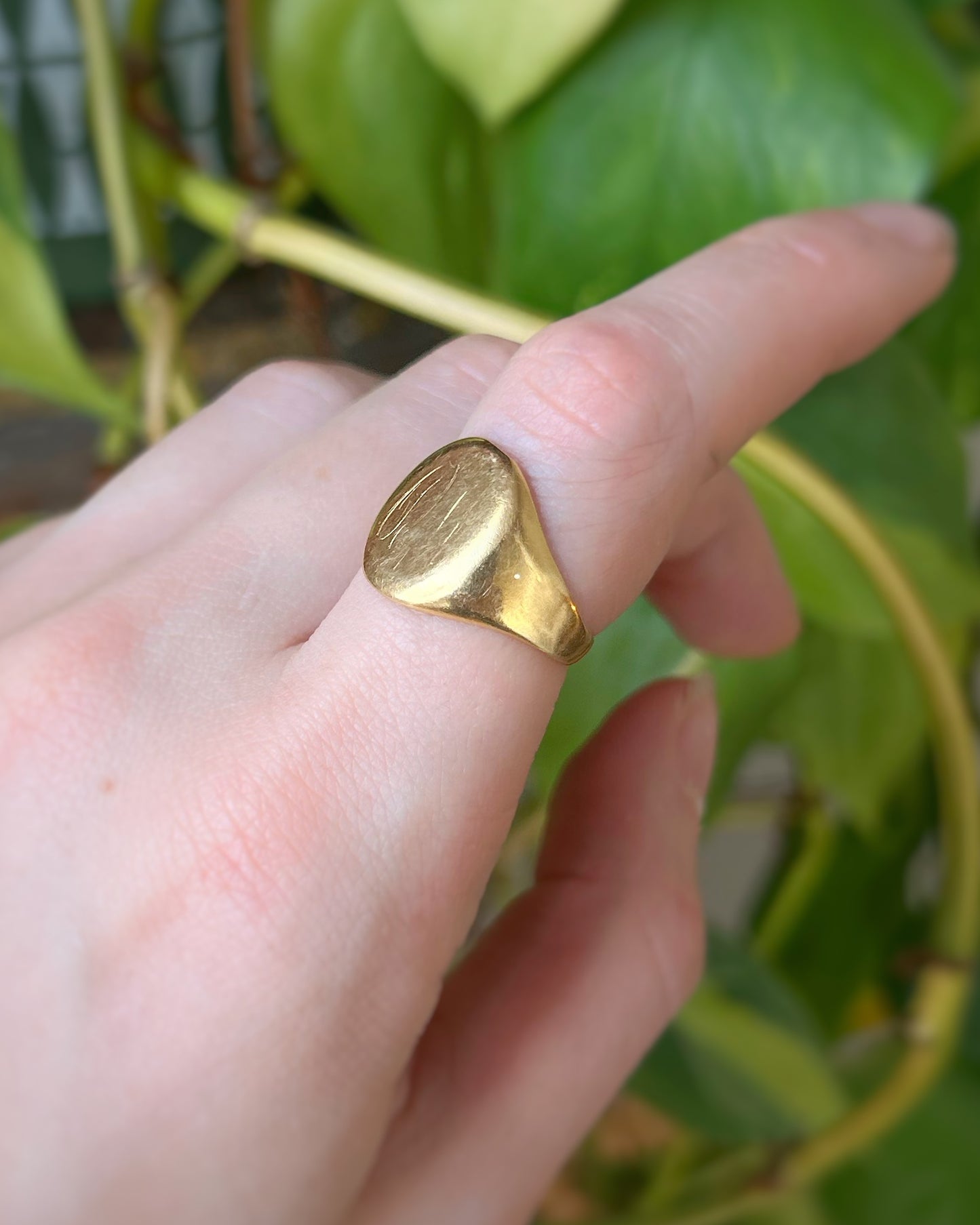 Antique Chunky 18ct Signet Ring (M.5 / 6.5)