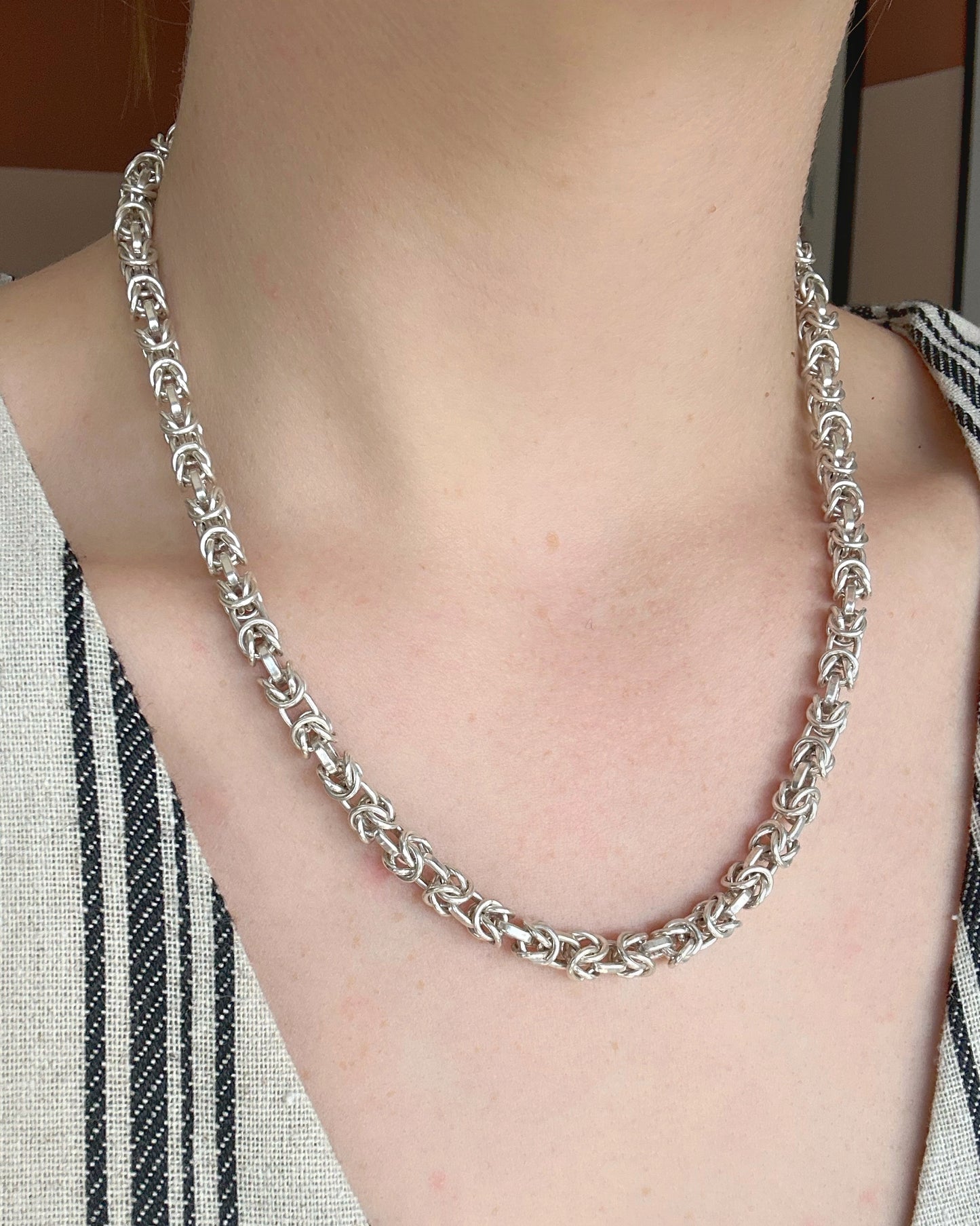Vintage Doughnutty Byzantine (18")