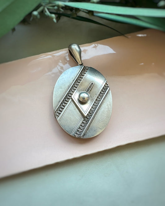 Antique XL Buckle-Motif Locket