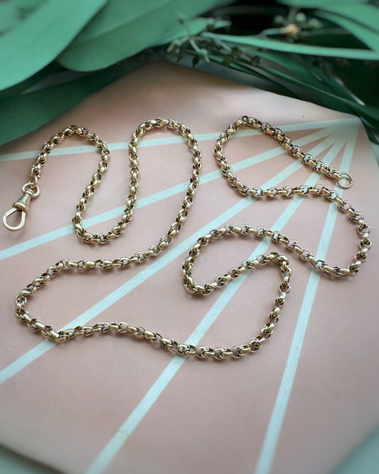 Antique Lovers' Knot with Dog Clip (26.5")