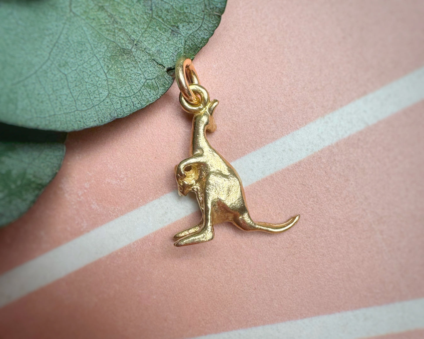 Vintage Solid Kangaroo Charm