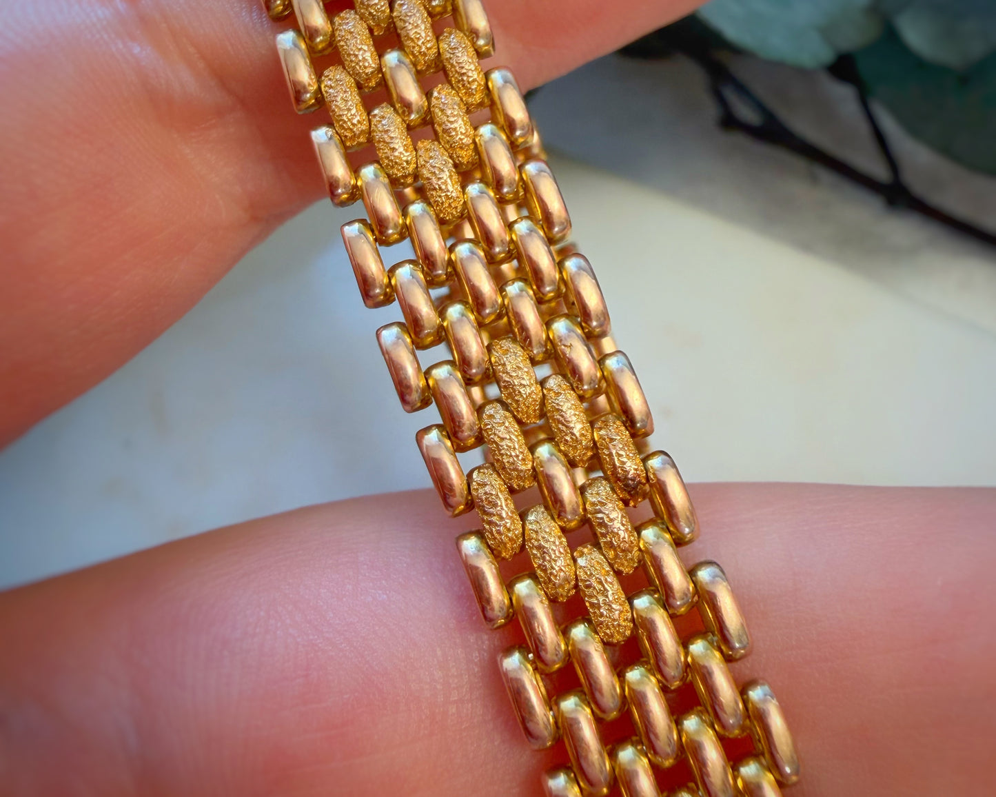 Antique Dense and Slinky Panther Link Bracelet (7")