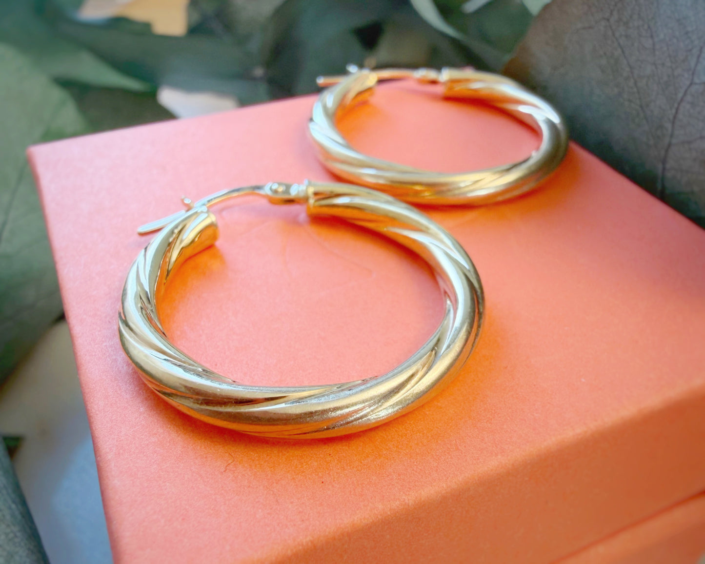 Vintage UnoAerre Twist Hoops