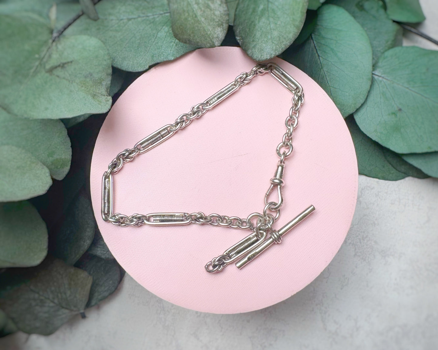 Antique Fancy Trombone and Lovers Knot Bracelet with Dog Clip and T-Bar (7")