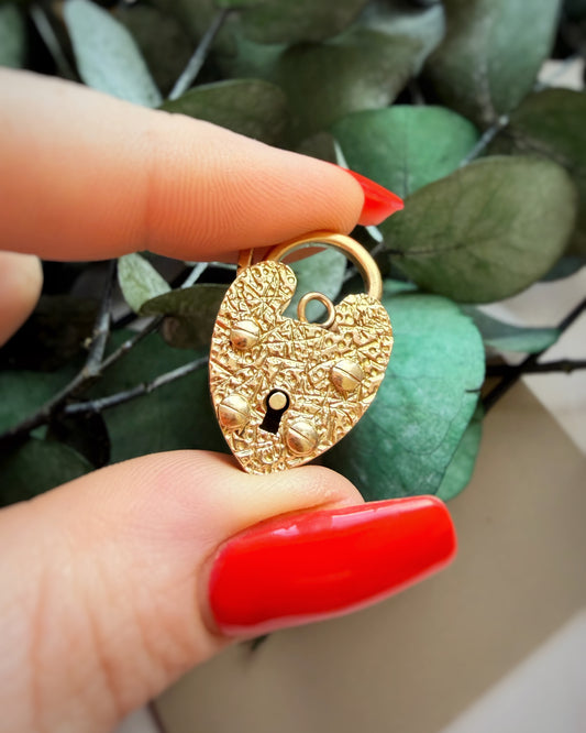 Antique Giant Textured Heart Padlock