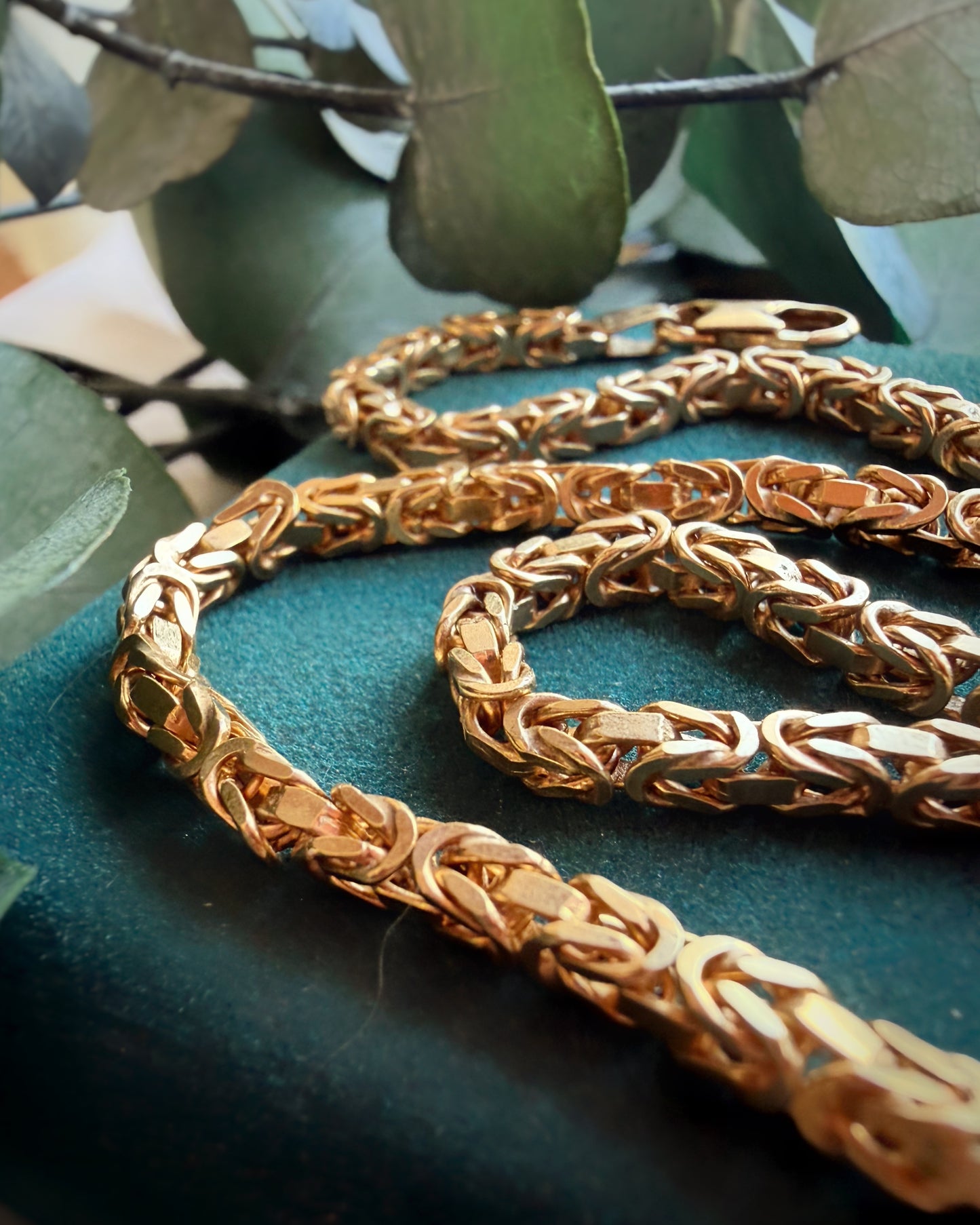 Vintage Exceptional Byzantine Chain (18")