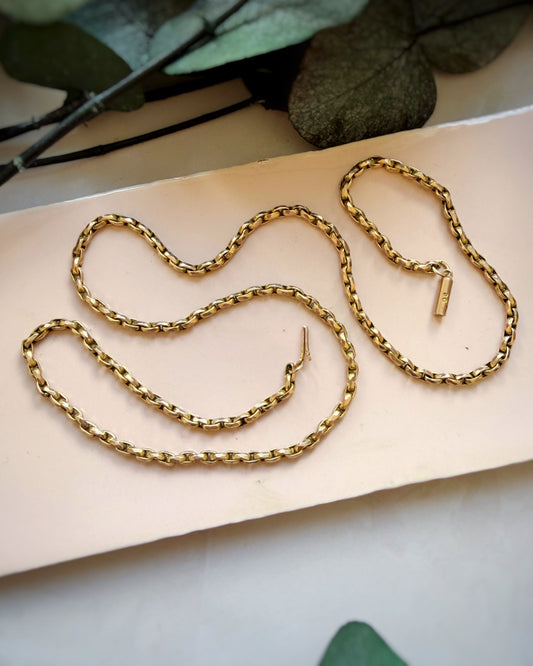 Antique Faceted Dense Oval Belcher with Barrel (19")