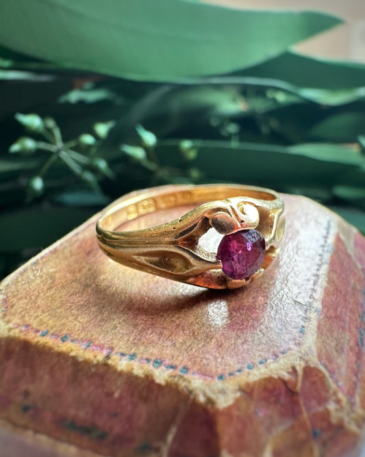 1948 Garnet Scroll Ring