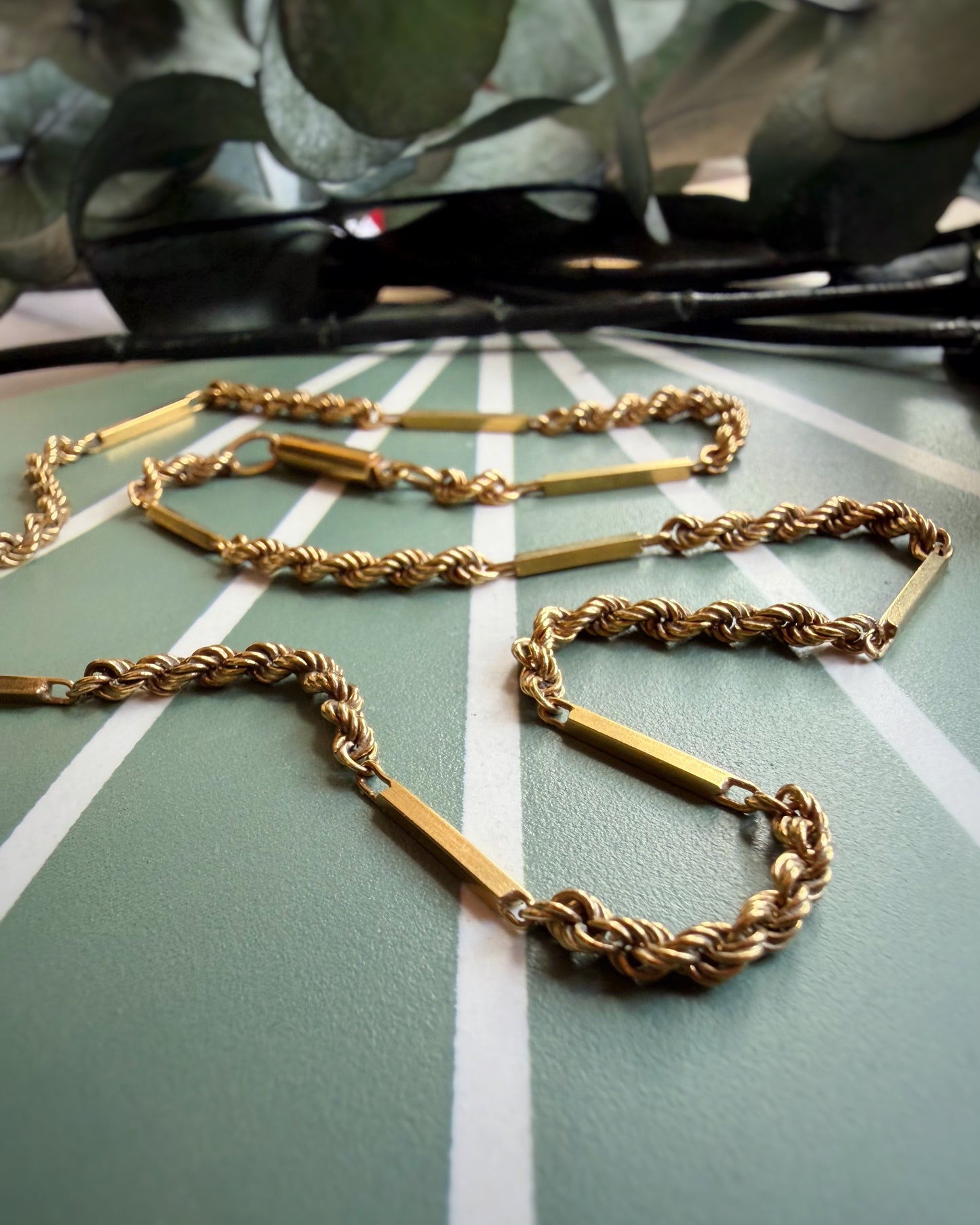 Antique Ultra Yellow Rope and Bar Link (15")
