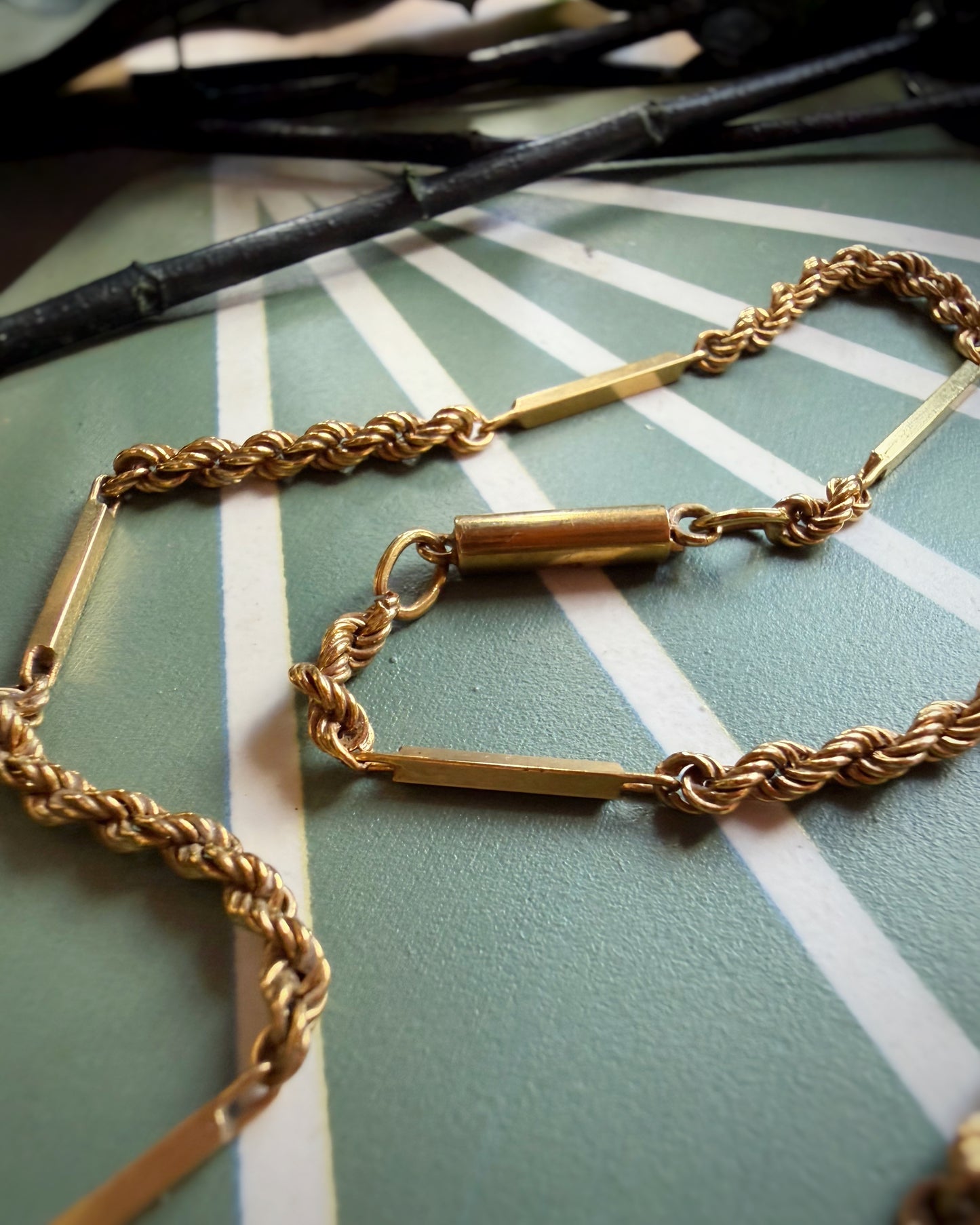 Antique Ultra Yellow Rope and Bar Link (15")