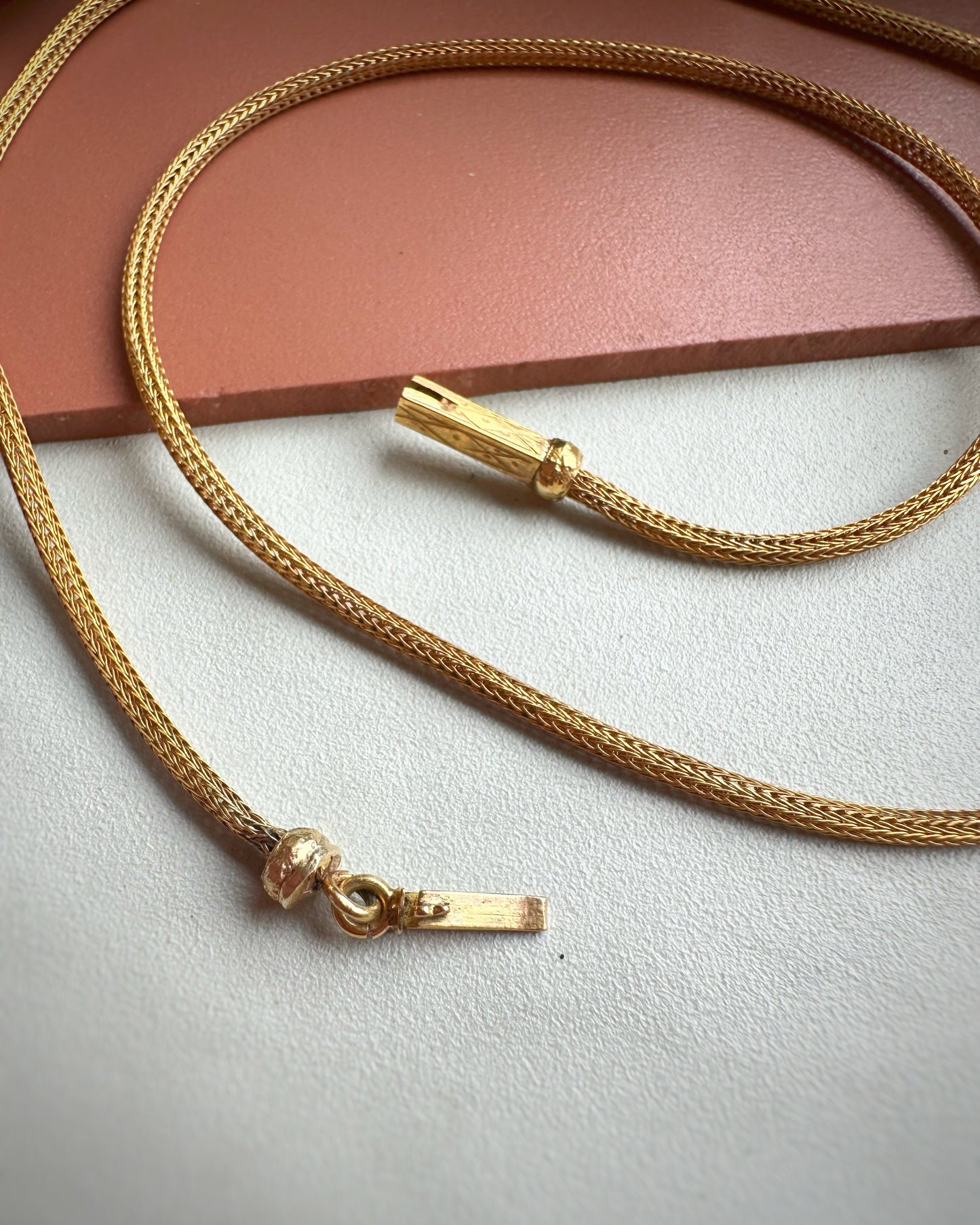 Antique Ultra Buttery Mesh Chain with Fancy Barrel (18")