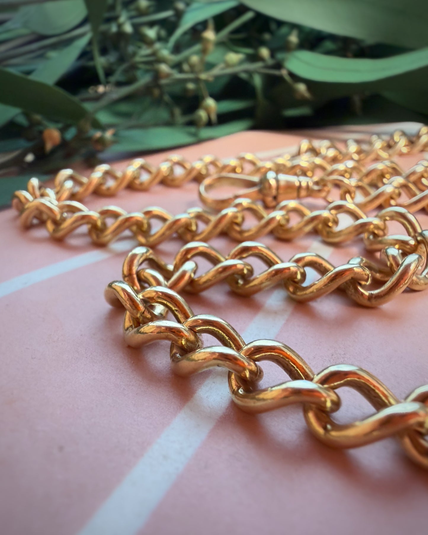 Vintage Chunky Ungraduated Curb with Dog Clip (17.5")