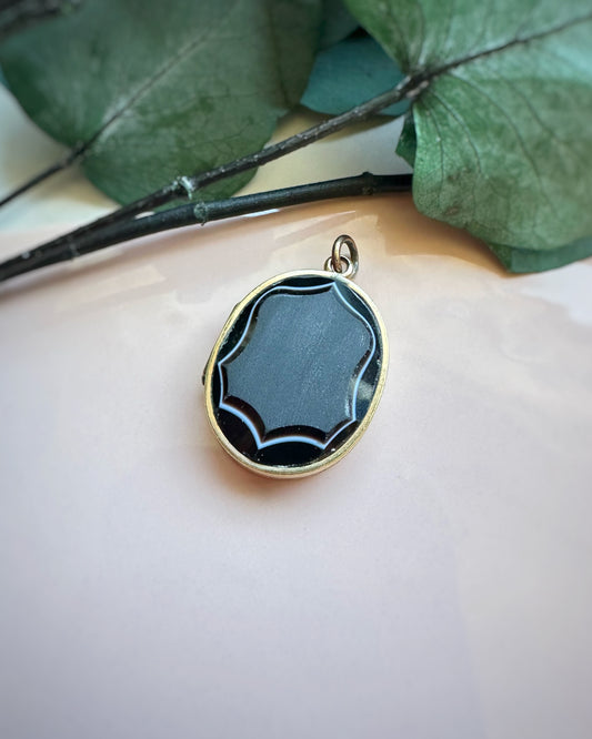 Antique Unusual Agate Shield Locket