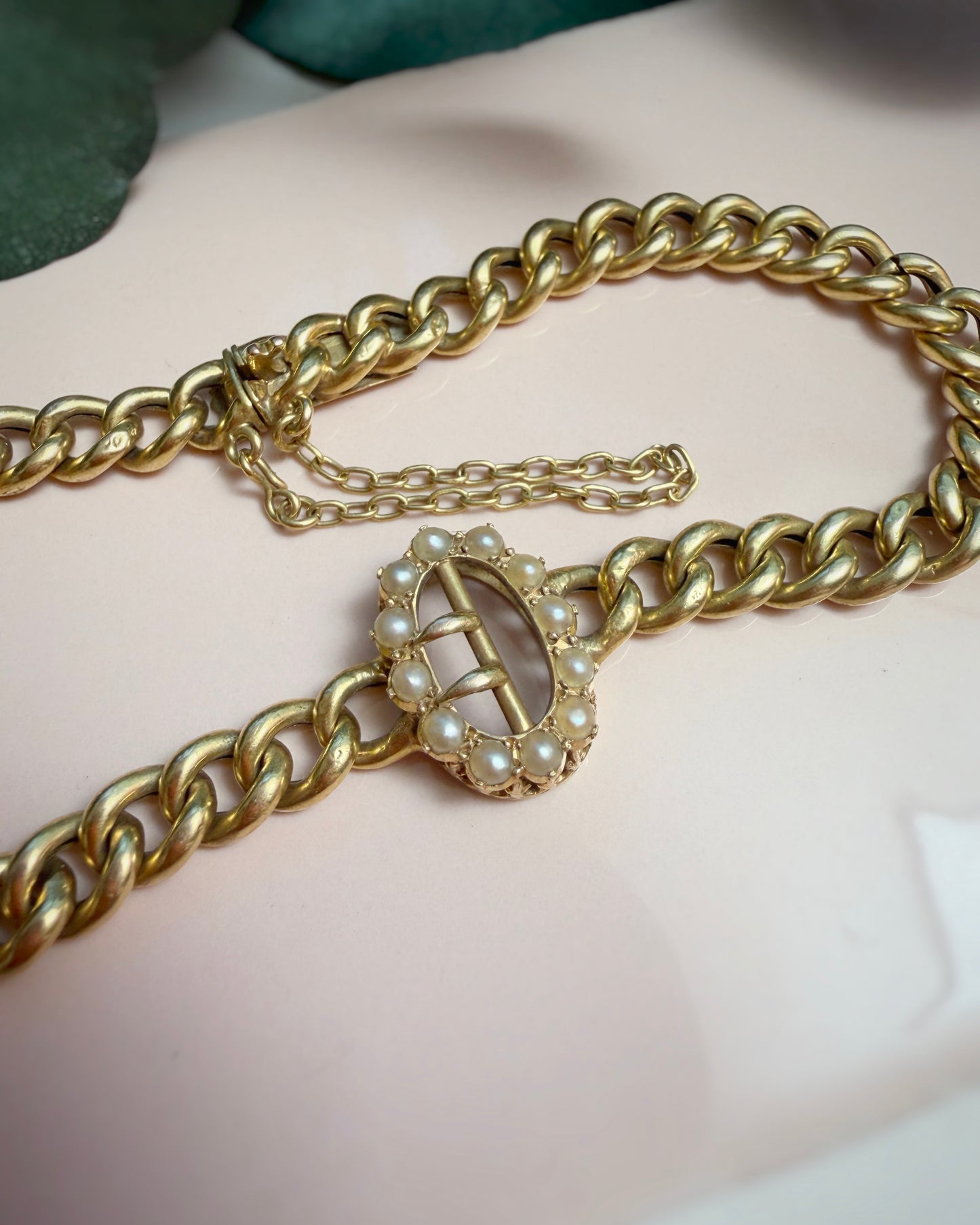 Antique 15ct Curb with Pearl Buckle and Integrated Clasp (7.5")