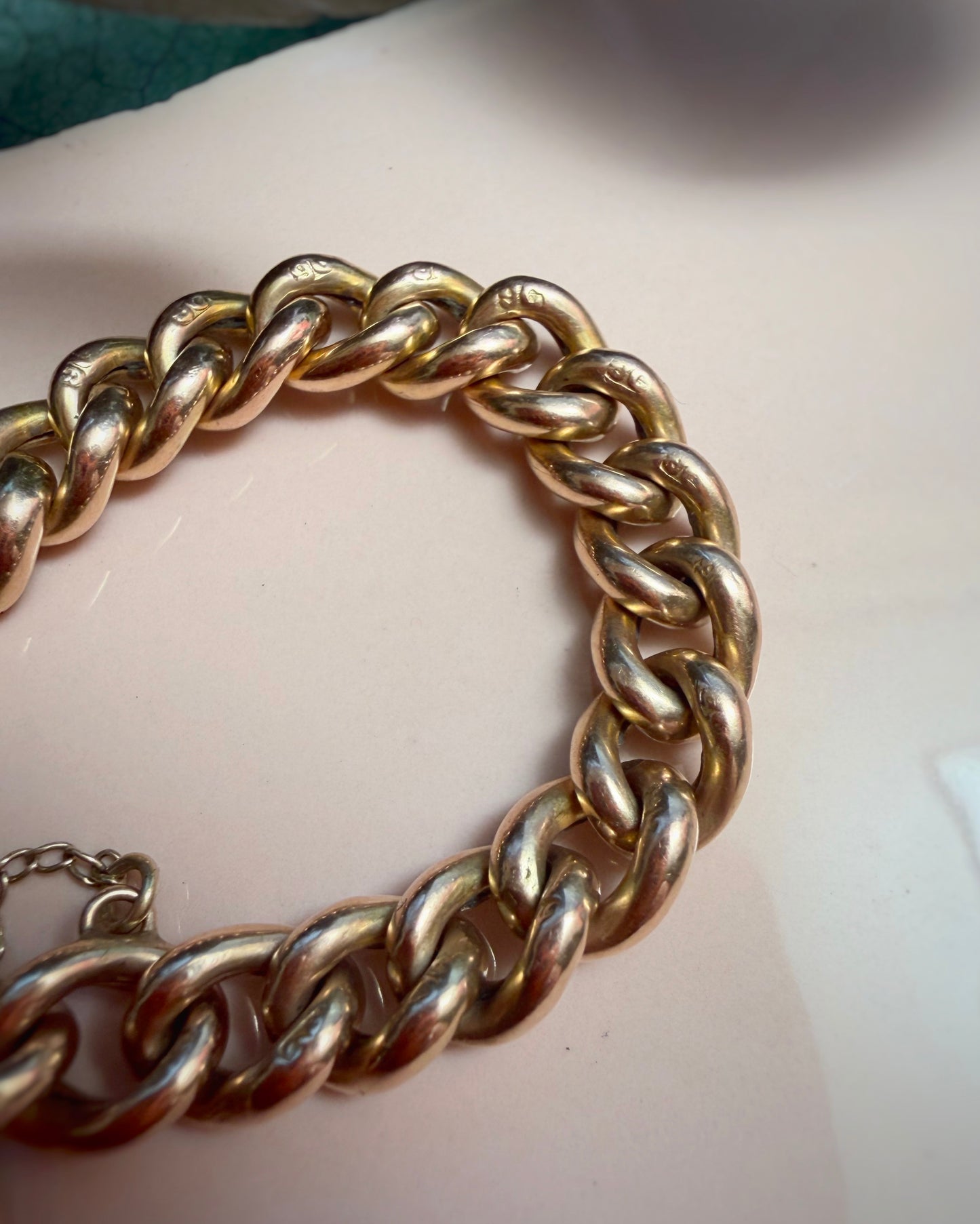 Antique Classic Puffy Gold Curb with Heart Padlock (8")
