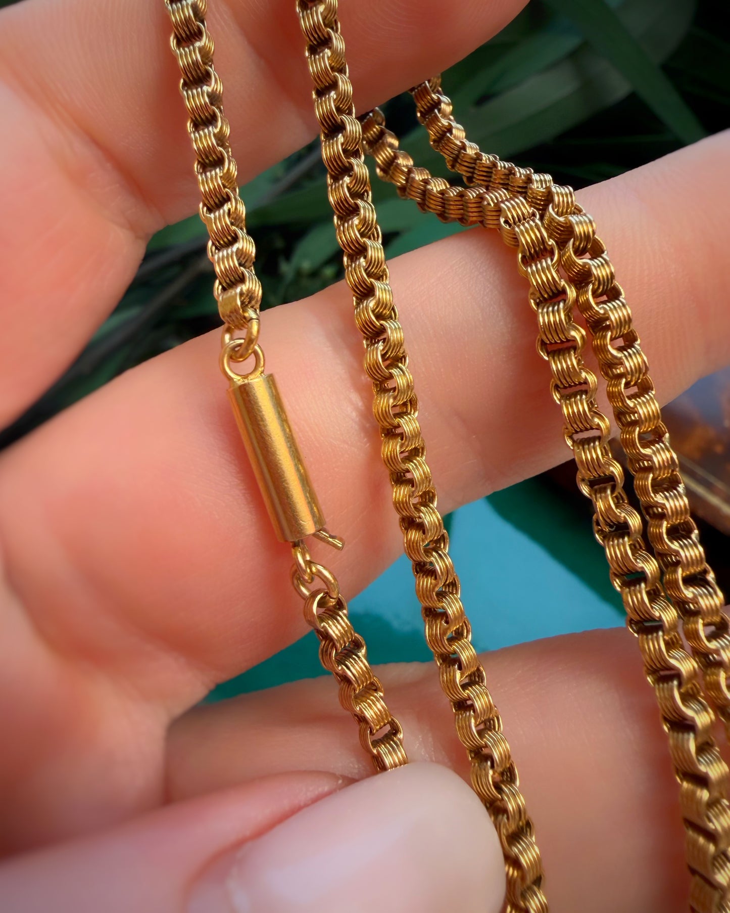 Antique Impeccable Ribbed Rolo Chain (18")