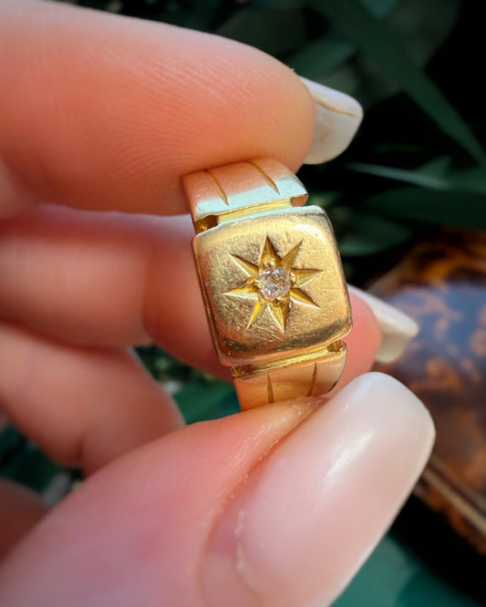 Antique Starburst Signet Cigar (M / 6.25)