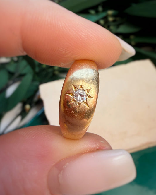 Antique Domed Starburst Ring (N / 6.75)