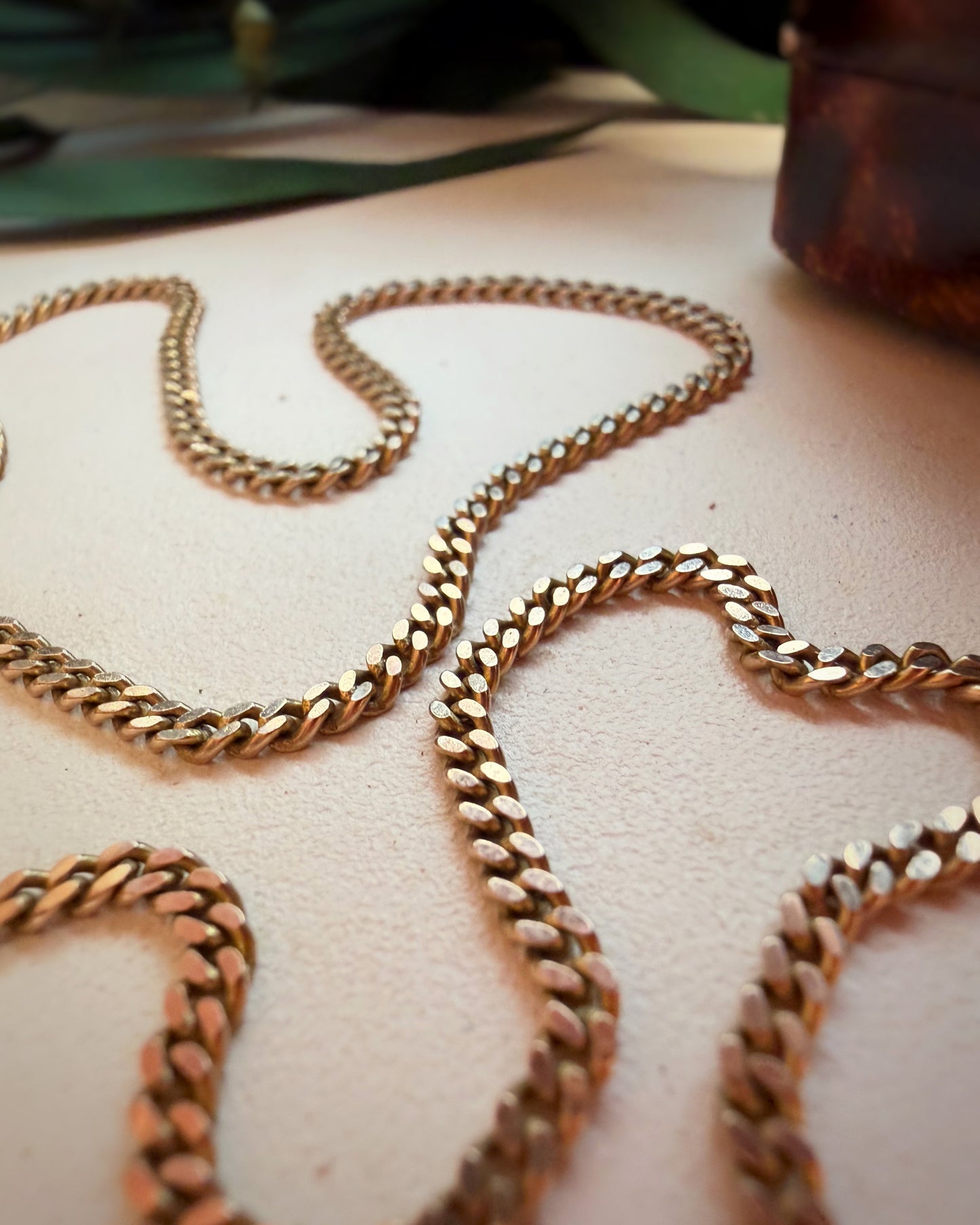 Vintage Slinky Designer Micro Curb (19")