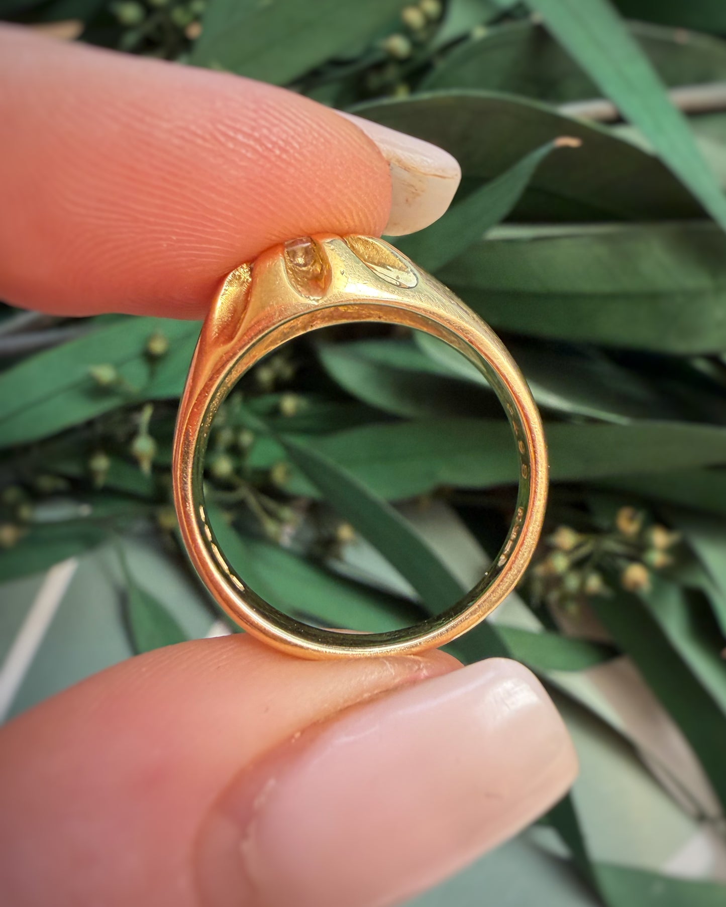 Vintage Chunky Natural Diamond Solitaire (P.5 / 8)