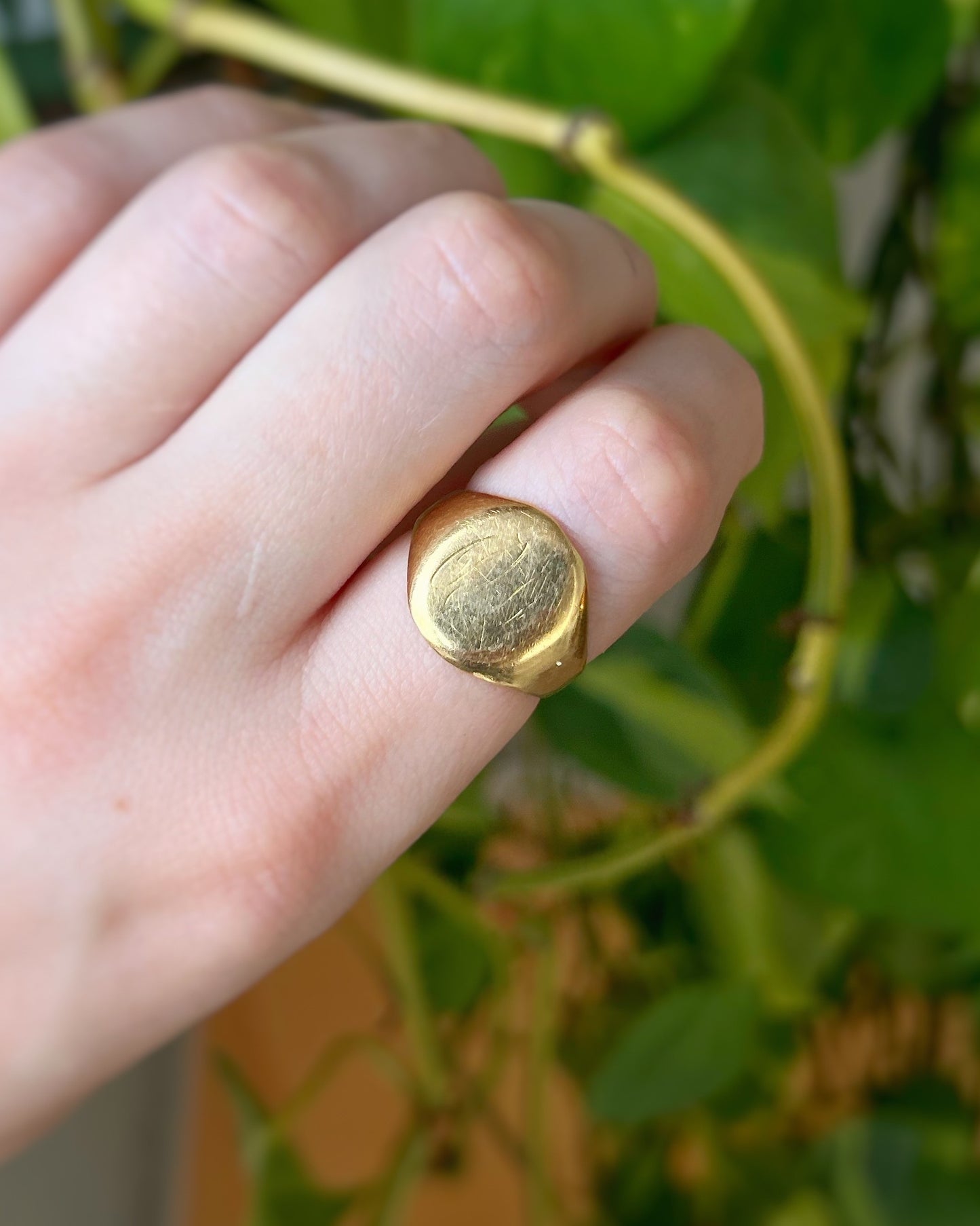 Antique Chunky 18ct Signet Ring (M.5 / 6.5)